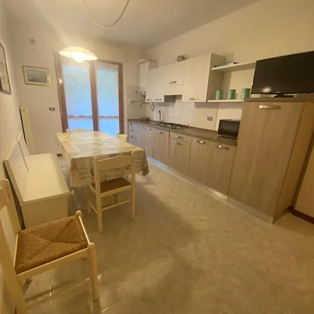 Duca Abruzzi - Agenzia Apartmán *
